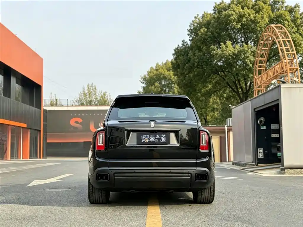 Rolls-Royce Cullinan 2020 Black Badge 2023 - thumbnail 4