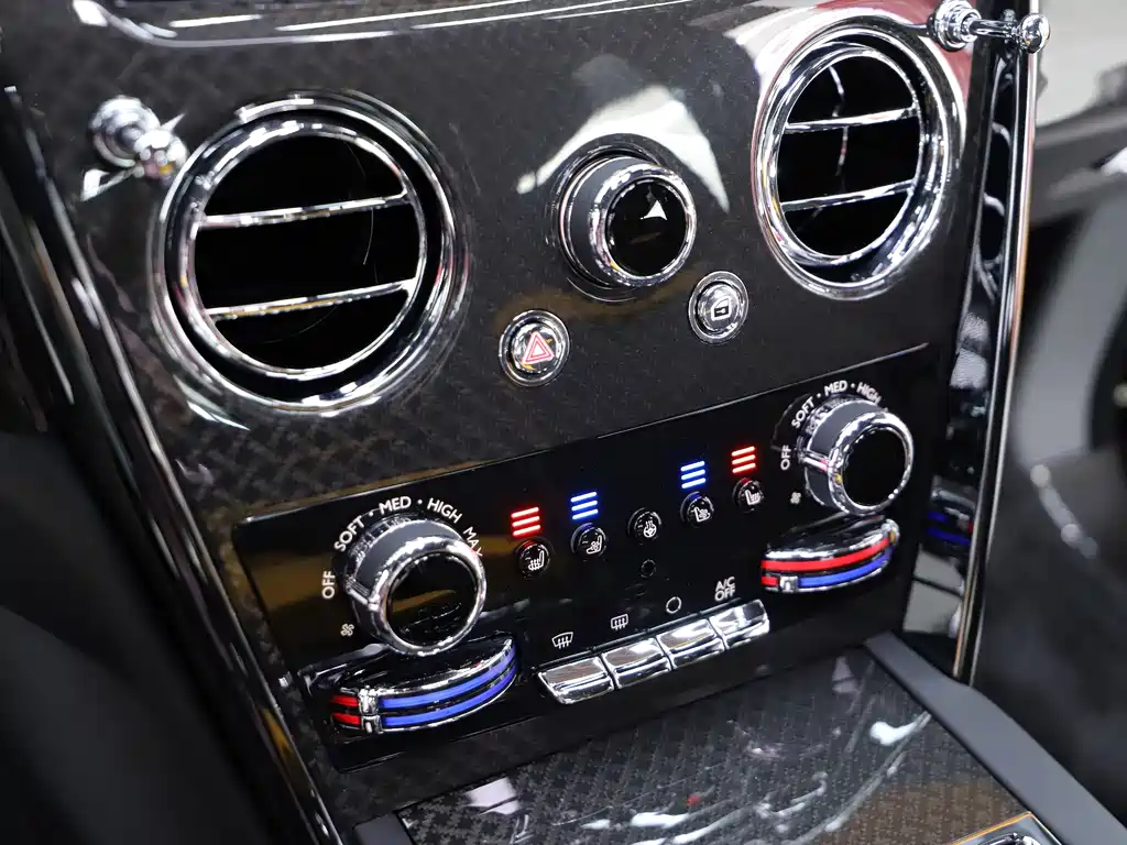 Rolls-Royce Cullinan 2020 Black Badge 2023 - thumbnail 8