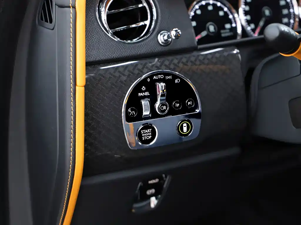 Rolls-Royce Cullinan 2020 Black Badge 2023 - thumbnail 12