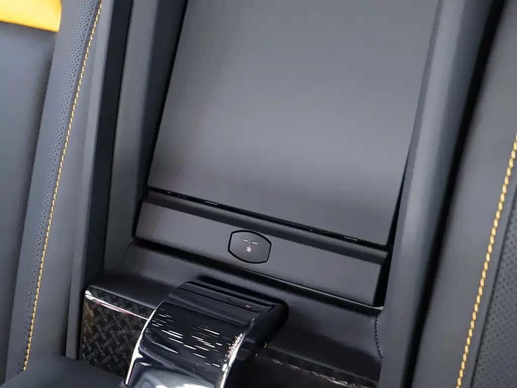 Rolls-Royce Cullinan 2020 Black Badge 2023 - thumbnail 20