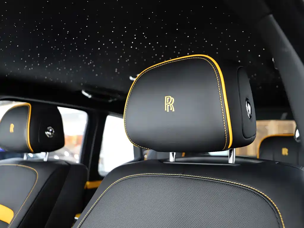 Rolls-Royce Cullinan 2020 Black Badge 2023 - thumbnail 24