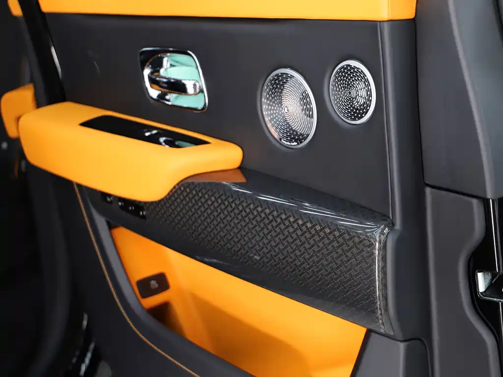 Rolls-Royce Cullinan 2020 Black Badge 2023 - thumbnail 26