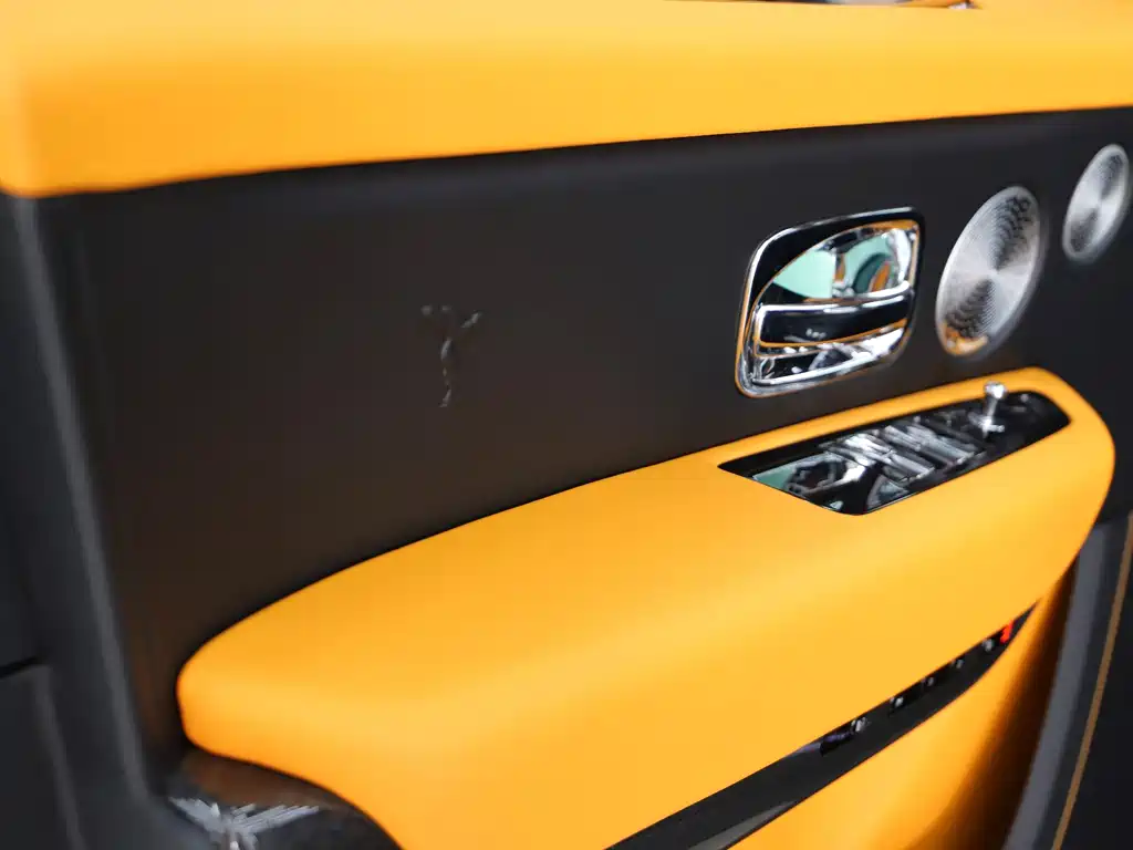 Rolls-Royce Cullinan 2020 Black Badge 2023 - thumbnail 27