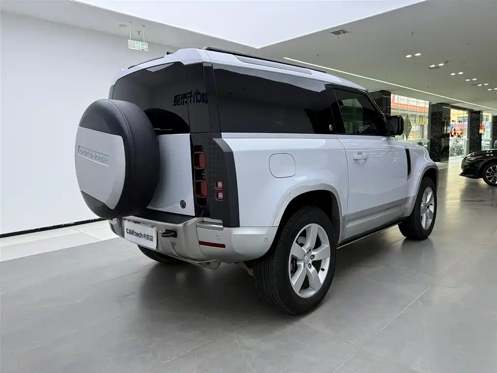Land Rover Land Rover Defender 2022 90 2.0T P300 2023 - thumbnail 5