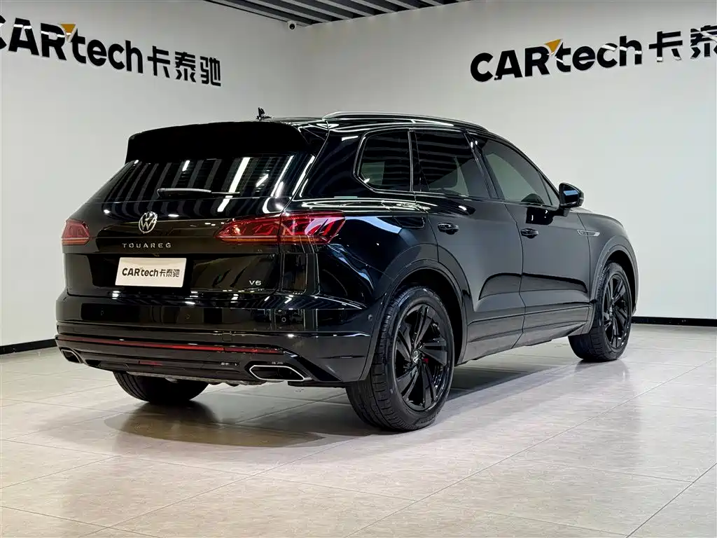 Volkswagen Volkswagen Touareg 2023 3.0TSI R-Line Black Edition 2024 - thumbnail 4