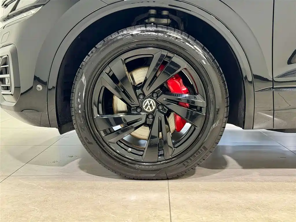 Volkswagen Volkswagen Touareg 2023 3.0TSI R-Line Black Edition 2024 - thumbnail 10