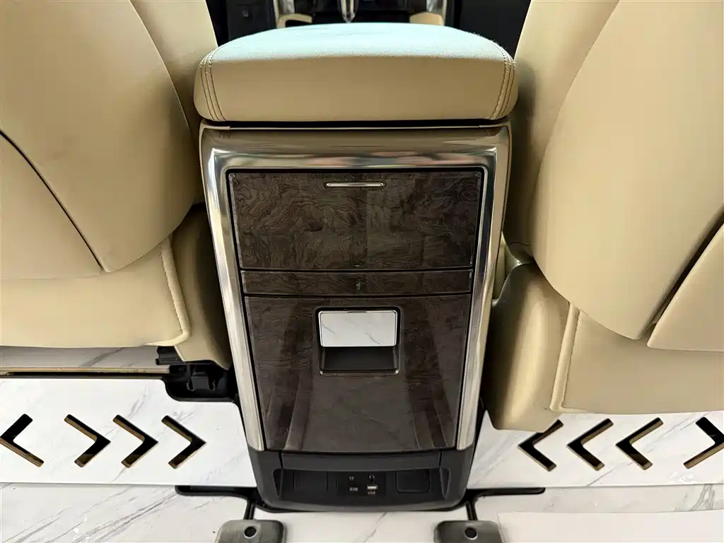 Toyota Toyota Vellfire 2021 Crown Hybrid 2.5L HV Premium Edition 2022 - thumbnail 22