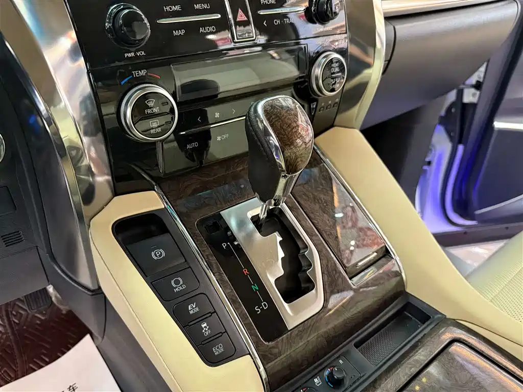 Toyota Toyota Vellfire 2021 Crown Hybrid 2.5L HV Premium Edition 2022 - thumbnail 23