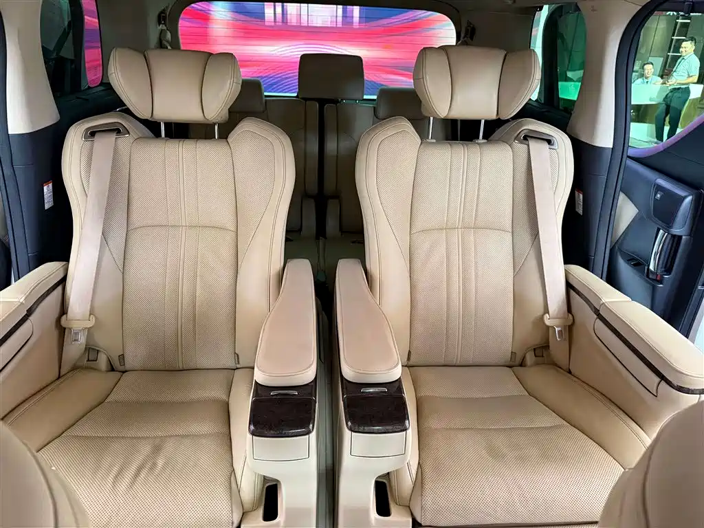 Toyota Toyota Vellfire 2021 Crown Hybrid 2.5L HV Premium Edition 2022 - thumbnail 24