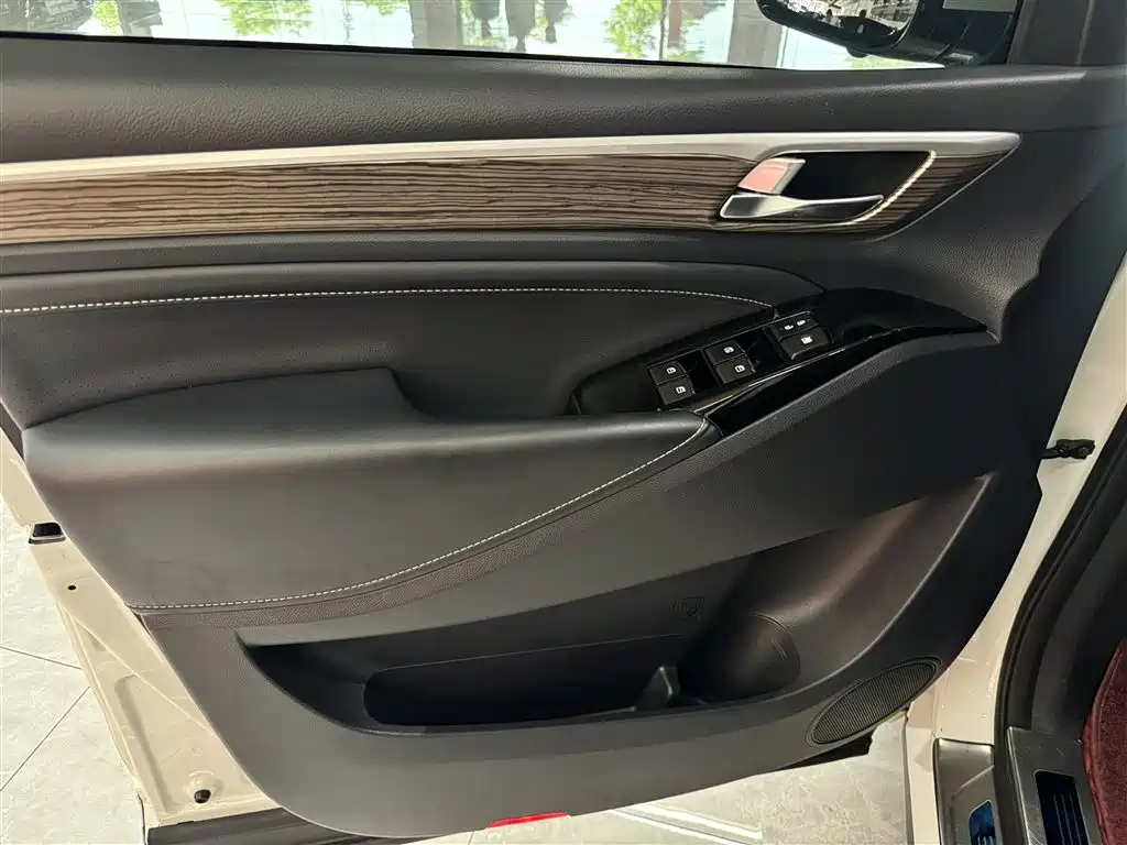 GAC Trumpchi GAC Trumpchi M8 2021 Lingxiu Series 390T Prestige Edition 2022 - thumbnail 22