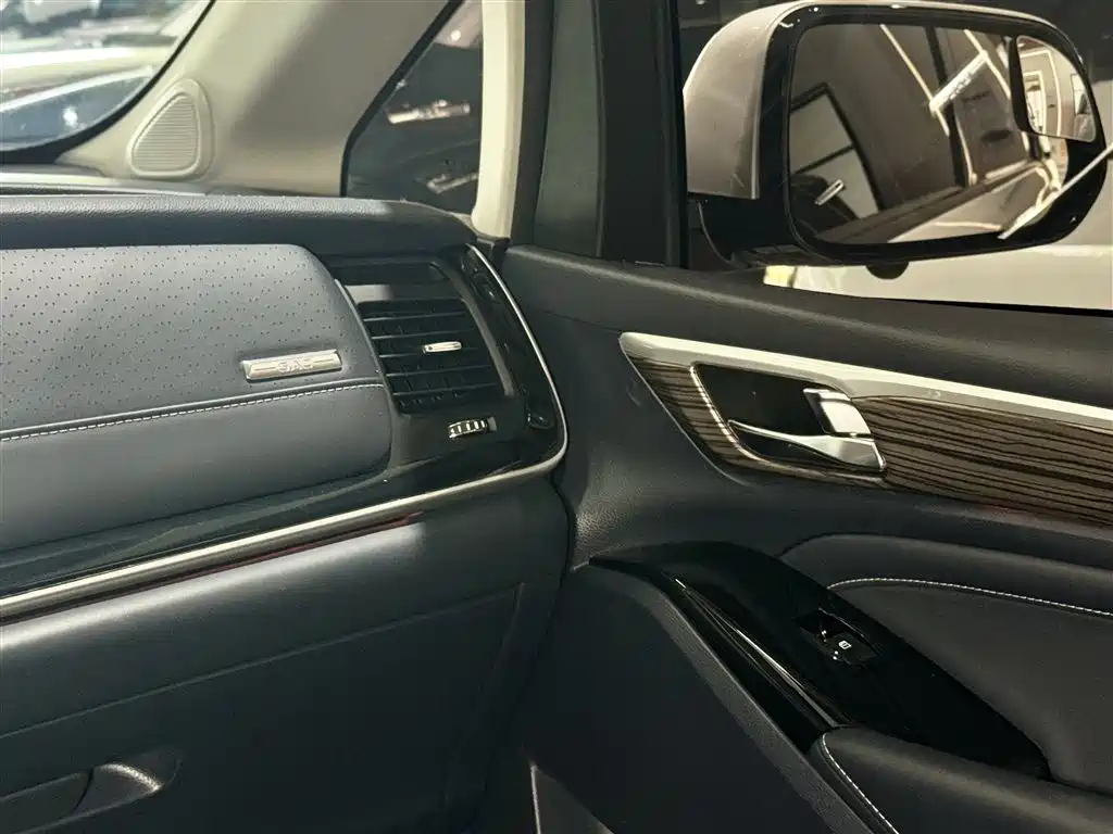 GAC Trumpchi GAC Trumpchi M8 2021 Lingxiu Series 390T Prestige Edition 2022 - thumbnail 24