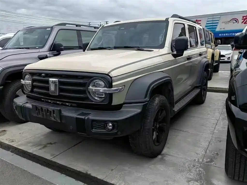 Tank Tank 300 2023 Off-Road Edition 2.0T Conqueror 2022 - thumbnail 2