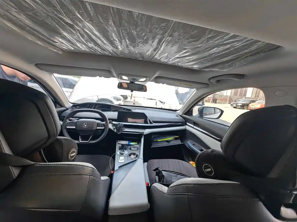 Changan Changan UNI-V iDD 2023 1.5T 113km Zhiqu (Feikuai Edition) 2023 - thumbnail 6