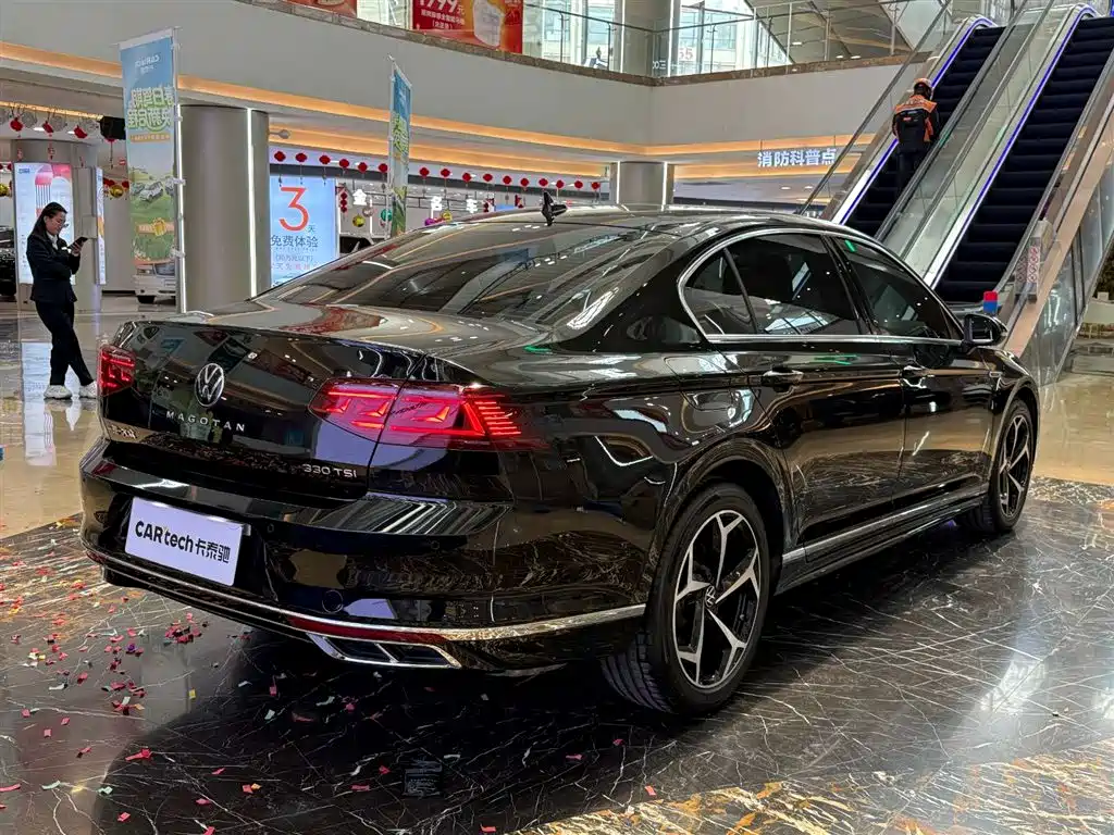 Volkswagen Magotan 2023 2 Million Units Commemorative Edition 330TSI DSG Luxury 2023 - thumbnail 4