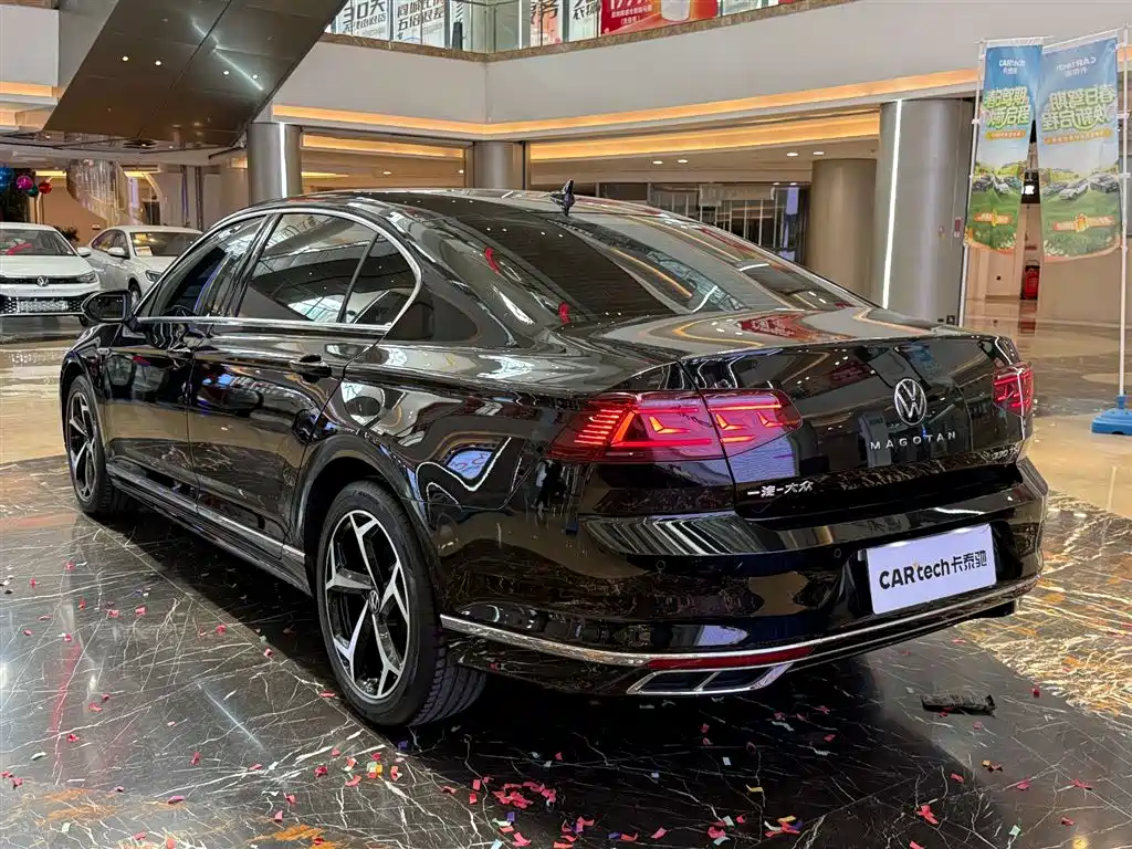 Volkswagen Magotan 2023 2 Million Units Commemorative Edition 330TSI DSG Luxury 2023 - thumbnail 5