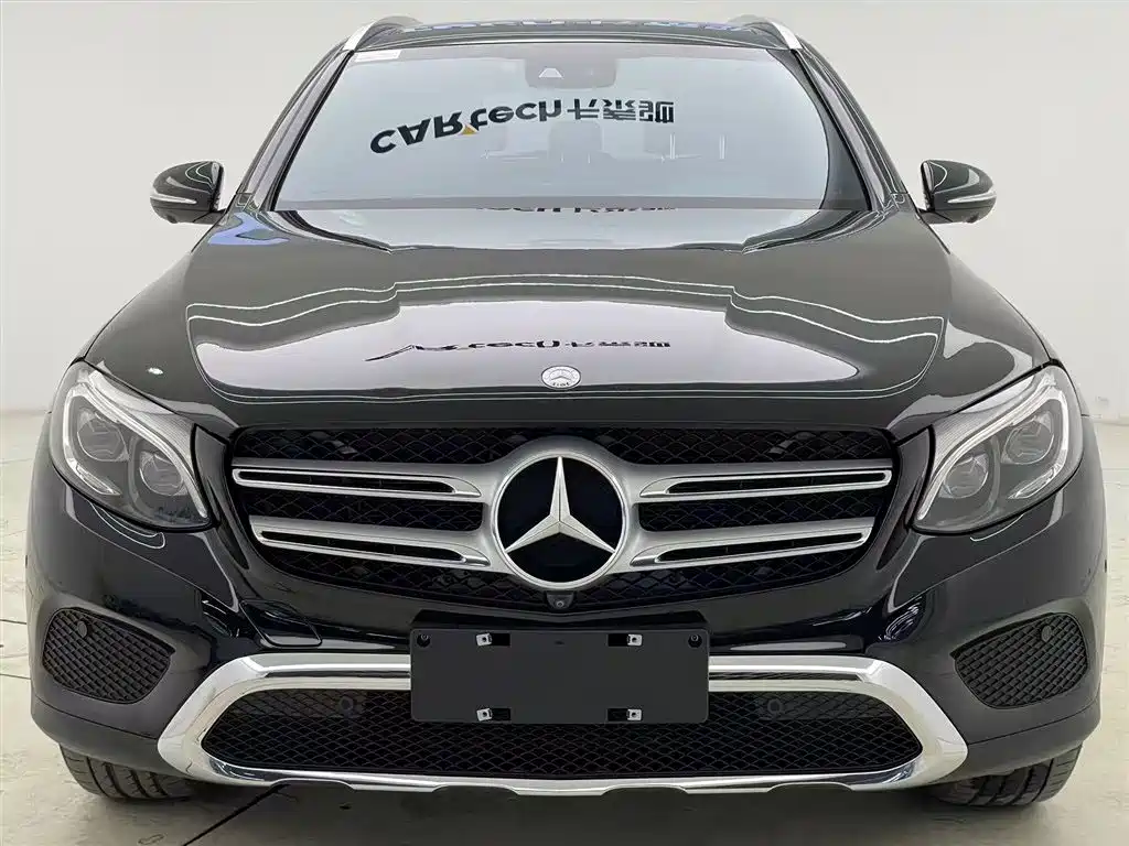 Mercedes-Benz Mercedes-Benz GLC 2018 Updated GLC 260 4MATIC Luxury Edition 2018 - thumbnail 4