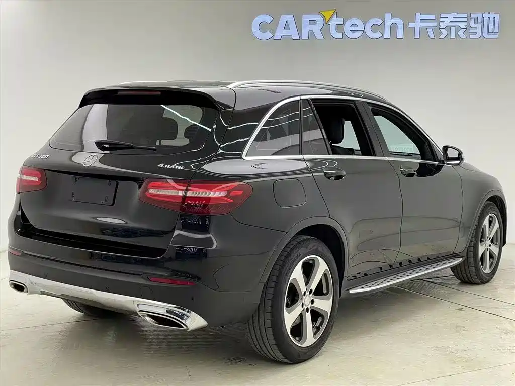 Mercedes-Benz Mercedes-Benz GLC 2018 Updated GLC 260 4MATIC Luxury Edition 2018 - thumbnail 5