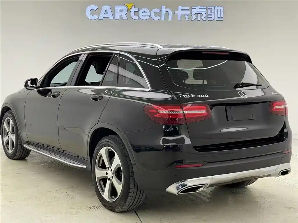 Mercedes-Benz Mercedes-Benz GLC 2018 Updated GLC 260 4MATIC Luxury Edition 2018 - thumbnail 7