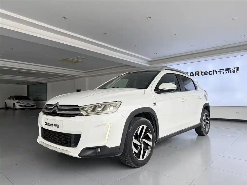 Citroën Citroen C3-XR 2015 1.6L Manual Pioneer Edition 2015