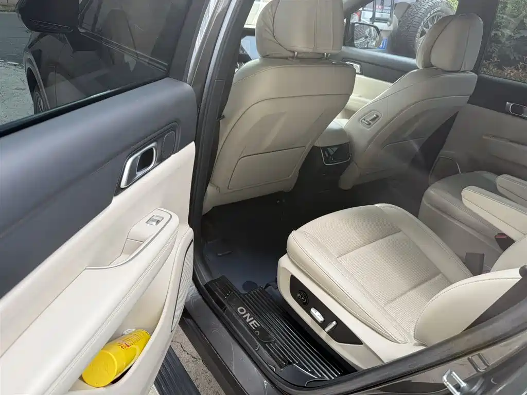 Li Auto Li Auto ONE 2021 EREV 6-Seater 2022 - thumbnail 4