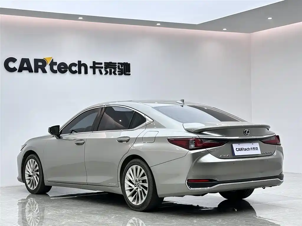 Lexus Lexus ES 300h Executive Edition 2021 - thumbnail 6