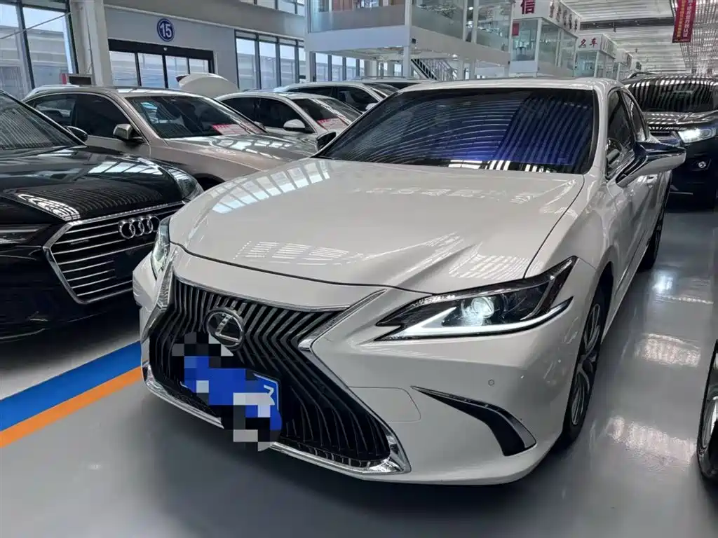 Lexus Lexus ES 2021 200 Excellence Edition 2021 - thumbnail 2