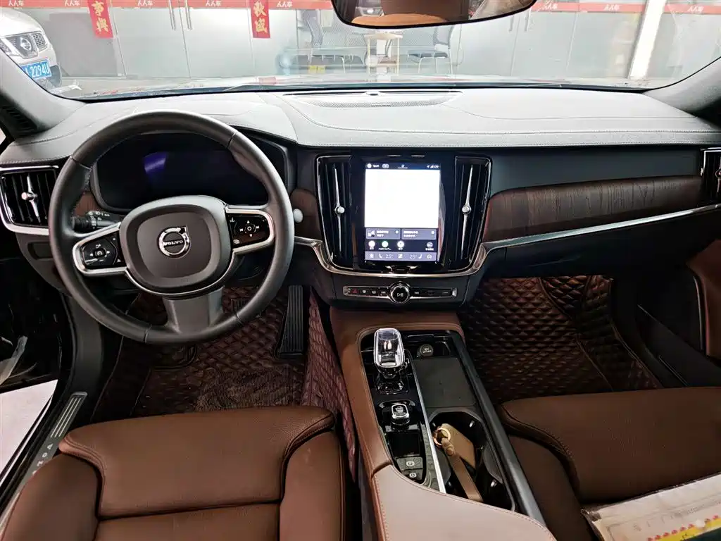 Volvo Volvo S90 2023 B5 Inscription 2023 - thumbnail 6