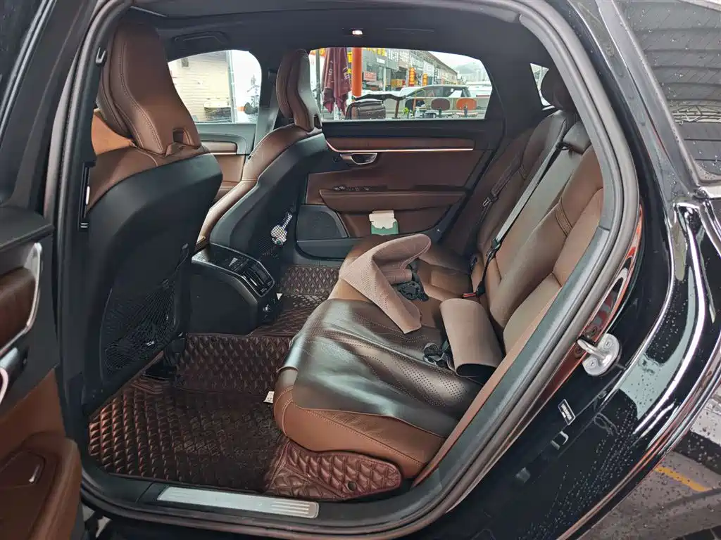 Volvo Volvo S90 2023 B5 Inscription 2023 - thumbnail 10