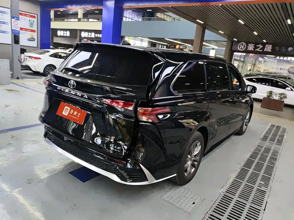 Toyota Toyota Sienna 2026 2.5L Hybrid FWD Comfort Edition 2026 - thumbnail 6