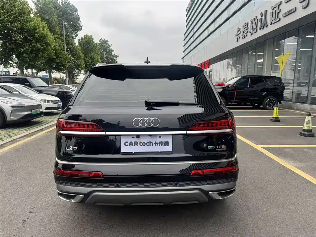 Audi Audi Q7 2021 55 TFSI quattro S line 2021 - thumbnail 5