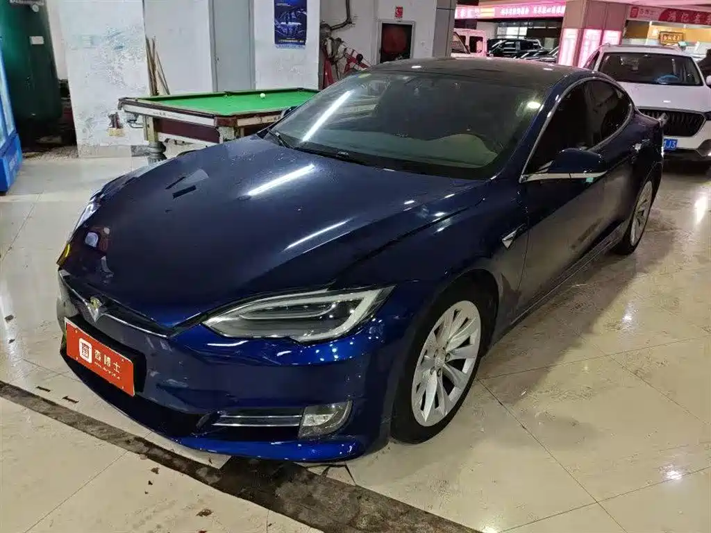 Tesla Tesla Model S 75D Standard Range Plus 2018 - thumbnail 2