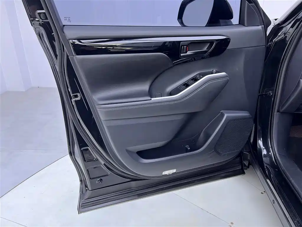 Toyota Crown Kluger 2023 2.5L HEV AWD Elite Edition 2024 - thumbnail 17