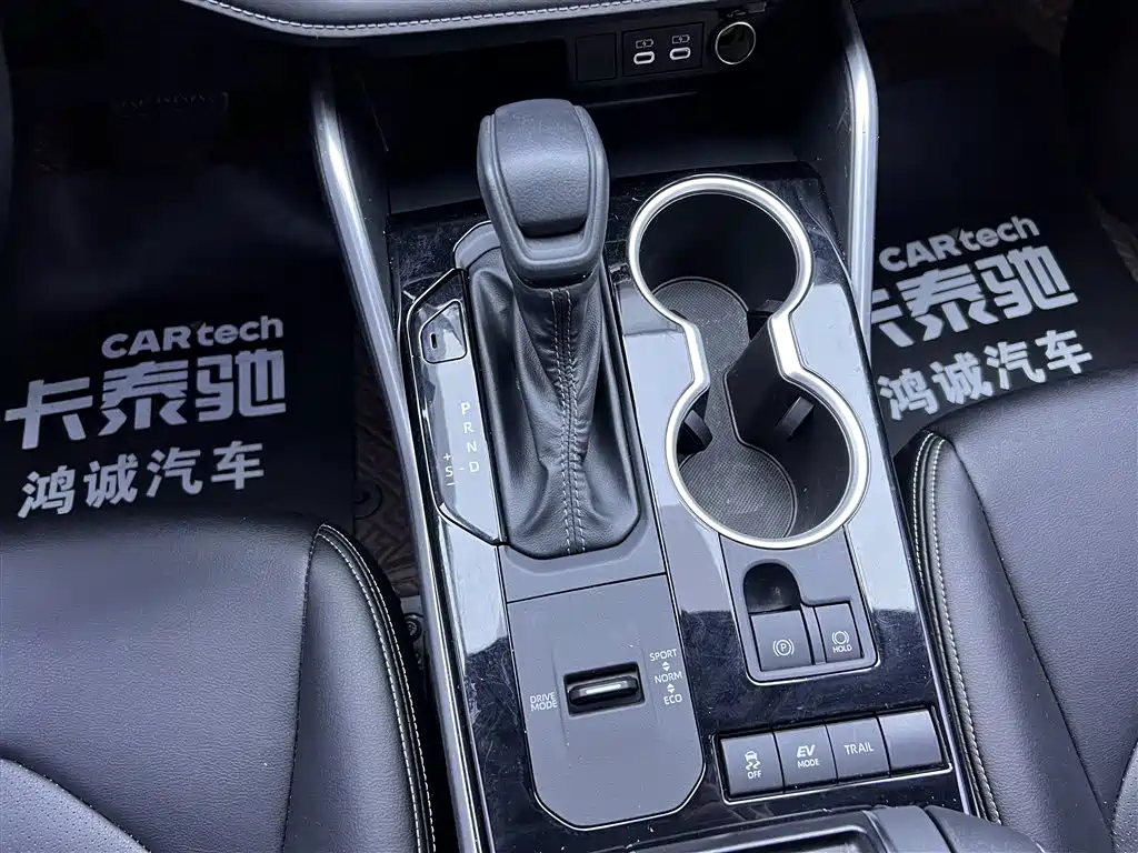 Toyota Crown Kluger 2023 2.5L HEV AWD Elite Edition 2024 - thumbnail 21