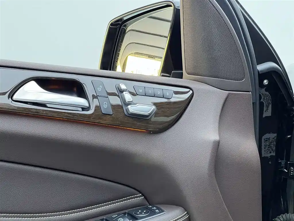 Mercedes-Benz Mercedes-Benz GLS 2018 Facelift GLS 400 4MATIC Dynamic 2018 - thumbnail 28