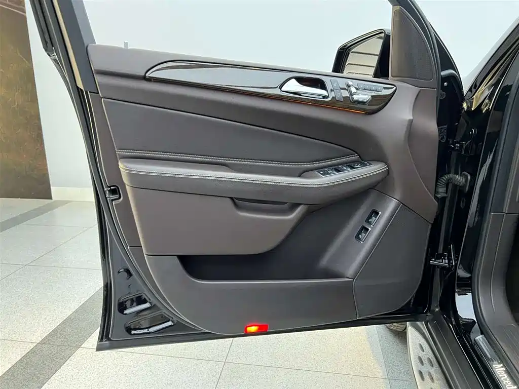 Mercedes-Benz Mercedes-Benz GLS 2018 Facelift GLS 400 4MATIC Dynamic 2018 - thumbnail 30