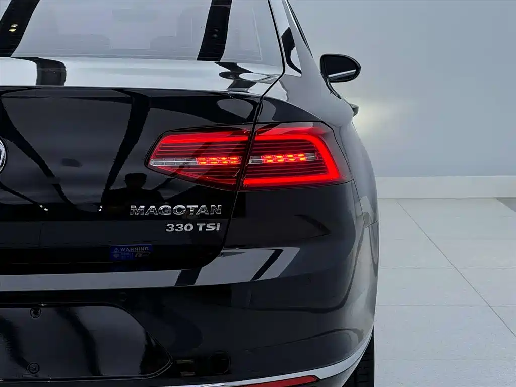 Volkswagen Magotan 2018 Facelift 330TSI DSG Luxury 2019 - thumbnail 5