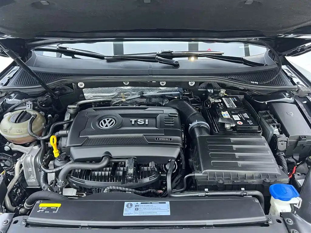 Volkswagen Magotan 2018 Facelift 330TSI DSG Luxury 2019 - thumbnail 7