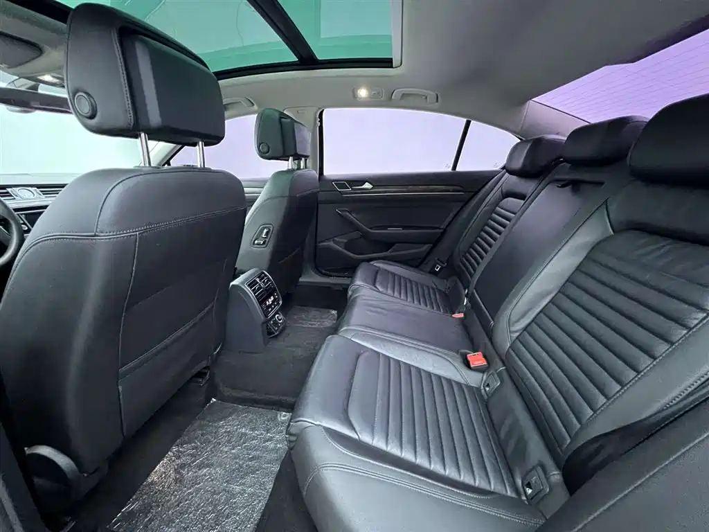 Volkswagen Magotan 2018 Facelift 330TSI DSG Luxury 2019 - thumbnail 23