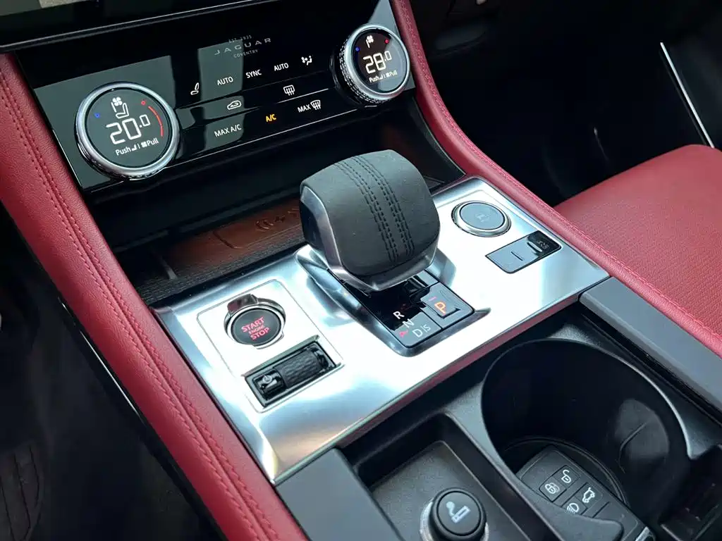 Jaguar Jaguar F-PACE 2024 P250 R-Dynamic SE 2023 - thumbnail 22
