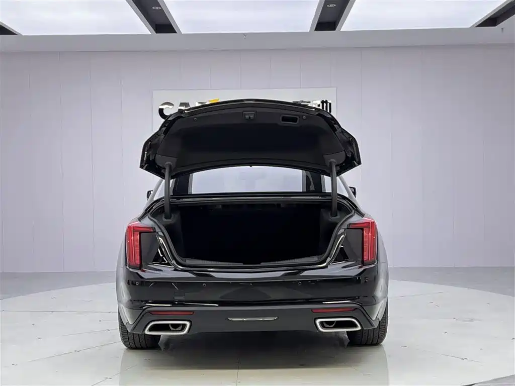 Cadillac Cadillac CT5 2024 28T Luxury Pro 2024 - thumbnail 6