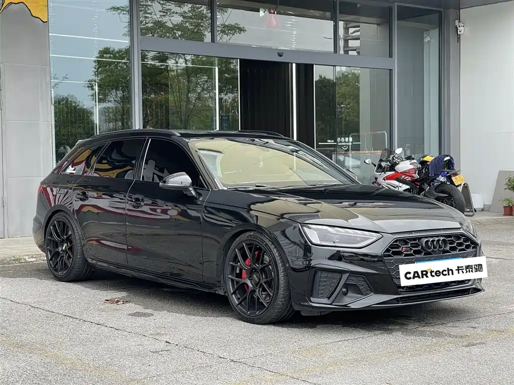 Audi Audi S4 Avant 2023 3.0 TFSI 2023 - thumbnail 2