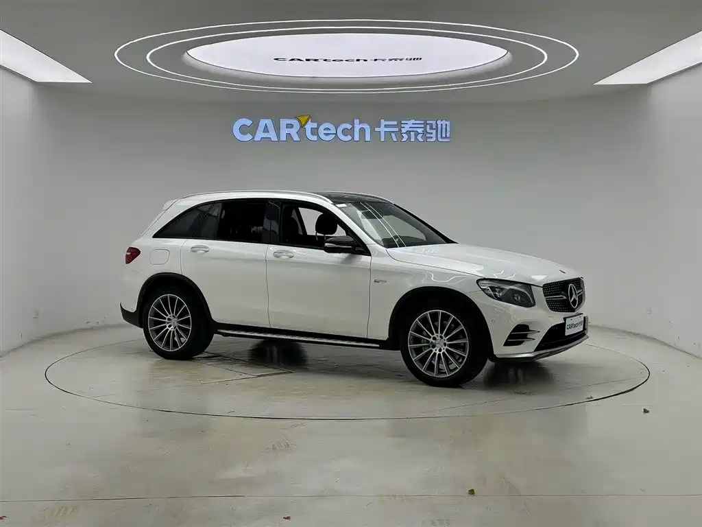 Mercedes-Benz 2017 Mercedes-AMG GLC 43 4MATIC 2018 - thumbnail 2