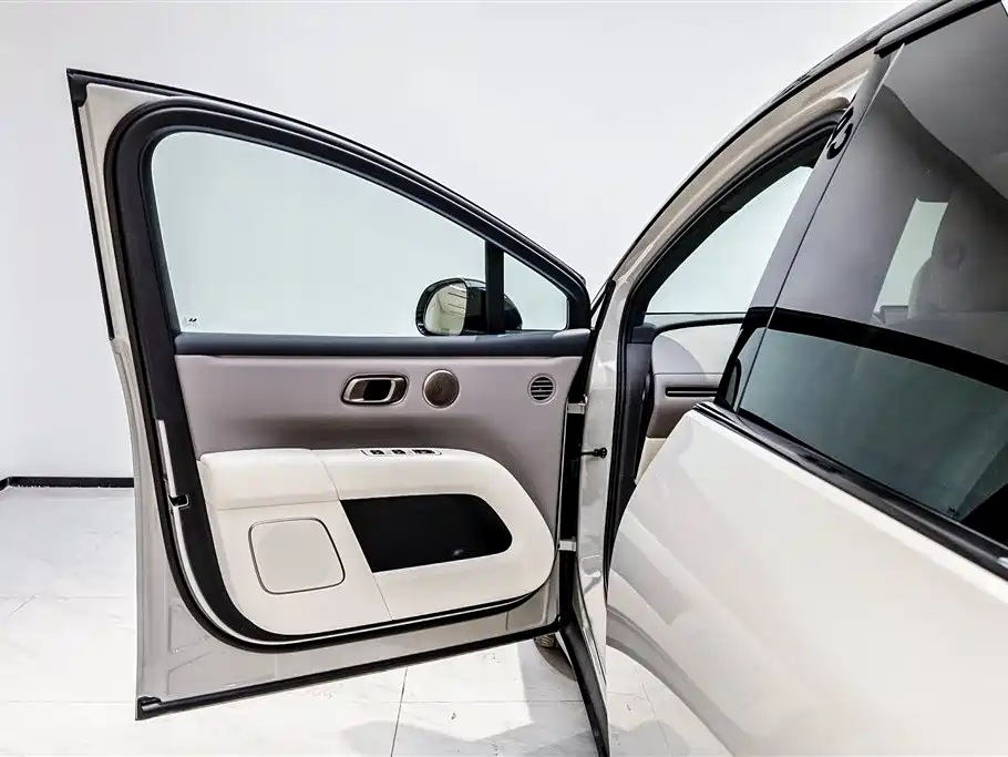 Li Auto Li Auto i6 2025 RWD Standard Edition 2025 - thumbnail 15