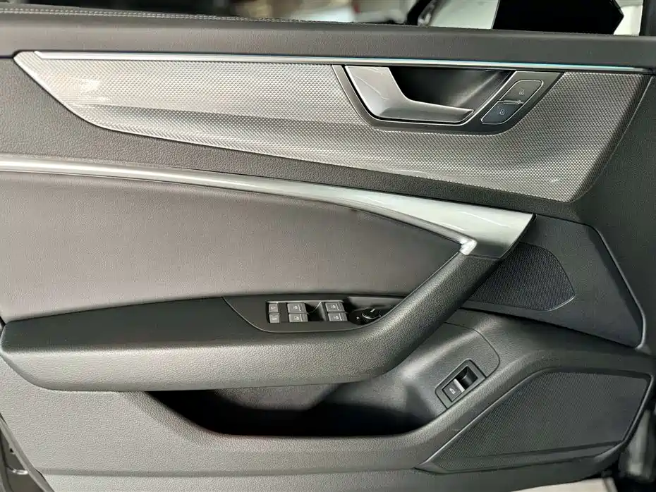 Audi Audi A6L 2023 Facelift 45 TFSI Zhenxuan Dynamic Edition 2023 - thumbnail 16