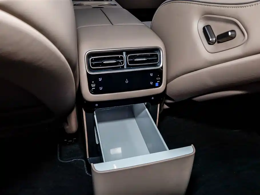 Li Auto Li Auto i6 2025 RWD Standard Edition 2025 - thumbnail 17