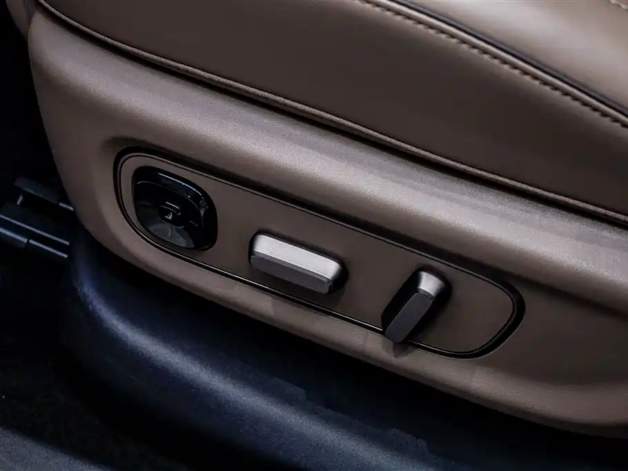 Li Auto Li Auto i6 2025 RWD Standard Edition 2025 - thumbnail 30