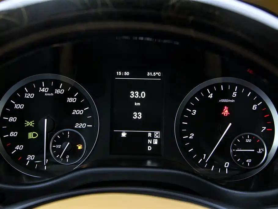 Mercedes-Benz Mercedes-Benz Vito 2023 2.0T Elite Edition 7-Seater 2024 - thumbnail 15