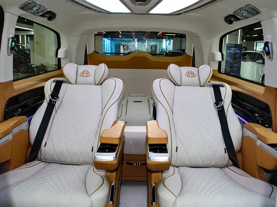 Mercedes-Benz Mercedes-Benz Vito 2023 2.0T Elite Edition 7-Seater 2024 - thumbnail 25