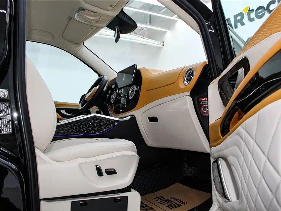 Mercedes-Benz Mercedes-Benz Vito 2023 2.0T Elite Edition 7-Seater 2024 - thumbnail 28