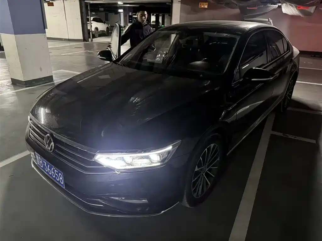 Volkswagen Magotan 2020 380TSI DSG Luxury 2021 - thumbnail 2